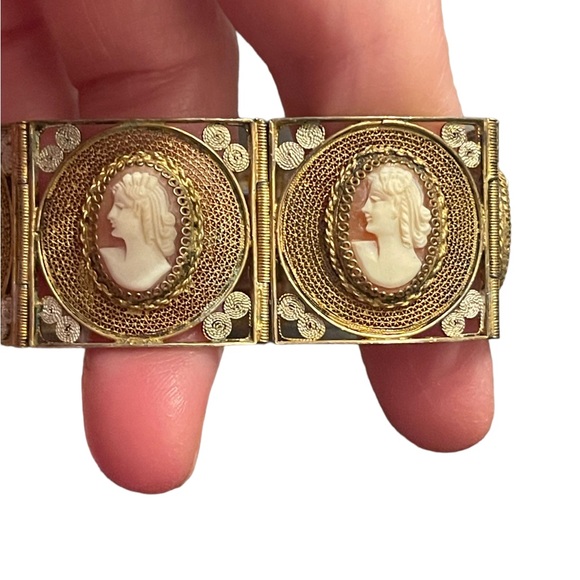 Vintage 800 Italy Gold wash Fancy filagree shell cameo bracelet chunky bangle - Picture 15 of 15